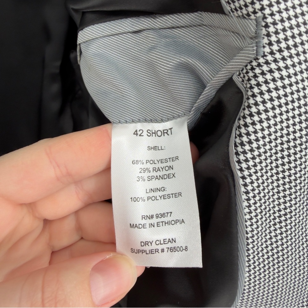 J. Ferrar White & Black Houndstooth Plaid Slim Fit Suit Jacket Sz 42 Short - Picture 5 of 5
